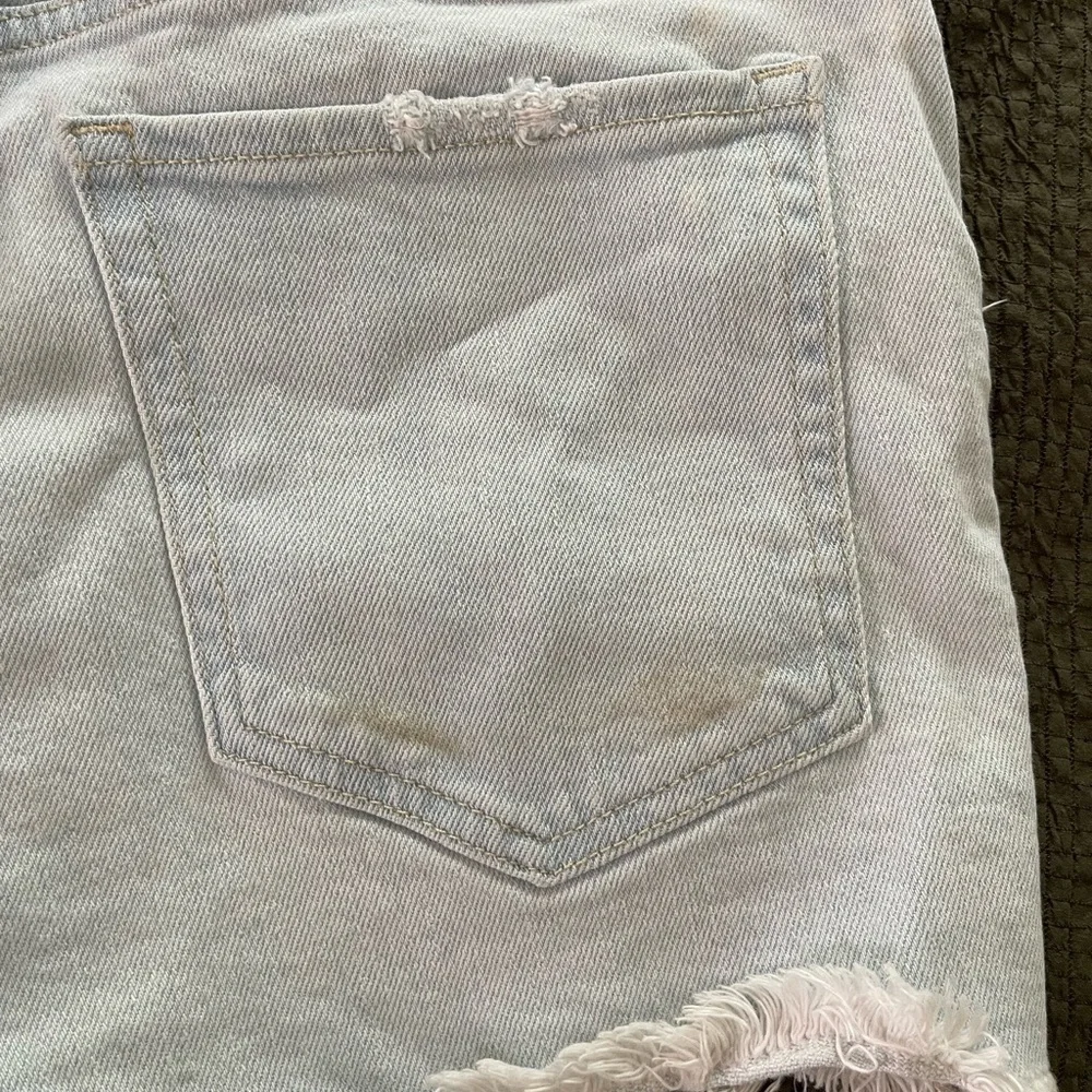 Old Navy Light Blue Distressed Denim Shorts - Picture 8 of 8
